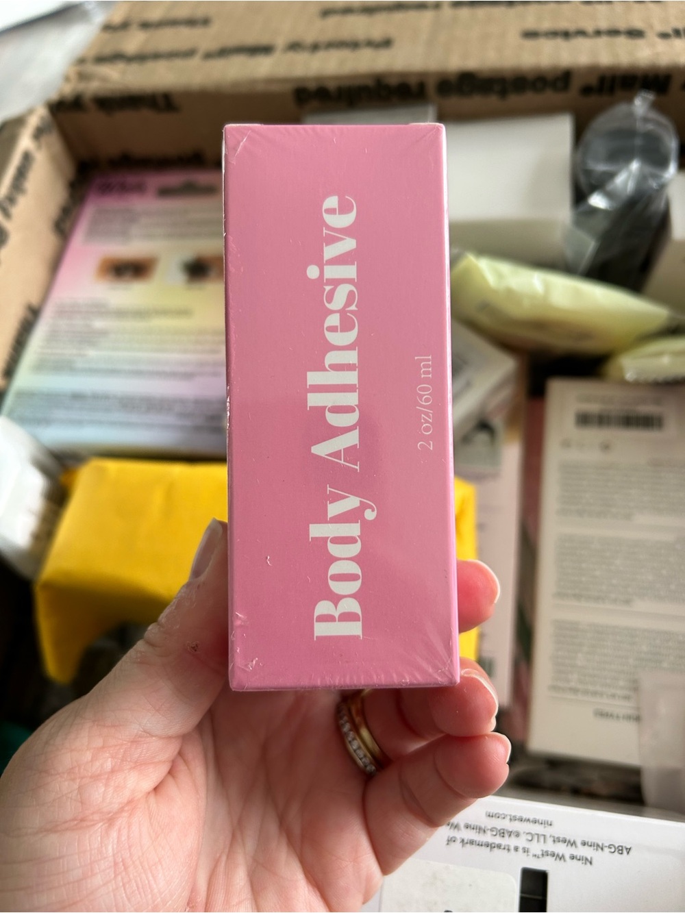 5/&25 Body Adhesive - Pink Cosmetic Glue
